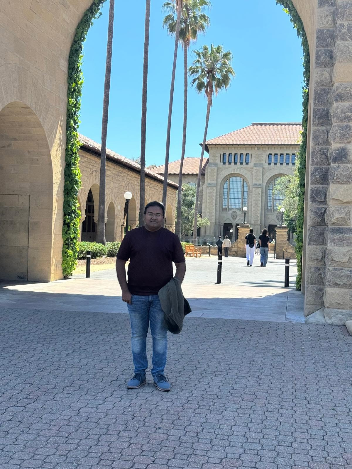 Portrait of Suben K. Saha, Co-Founder of Avos Lab